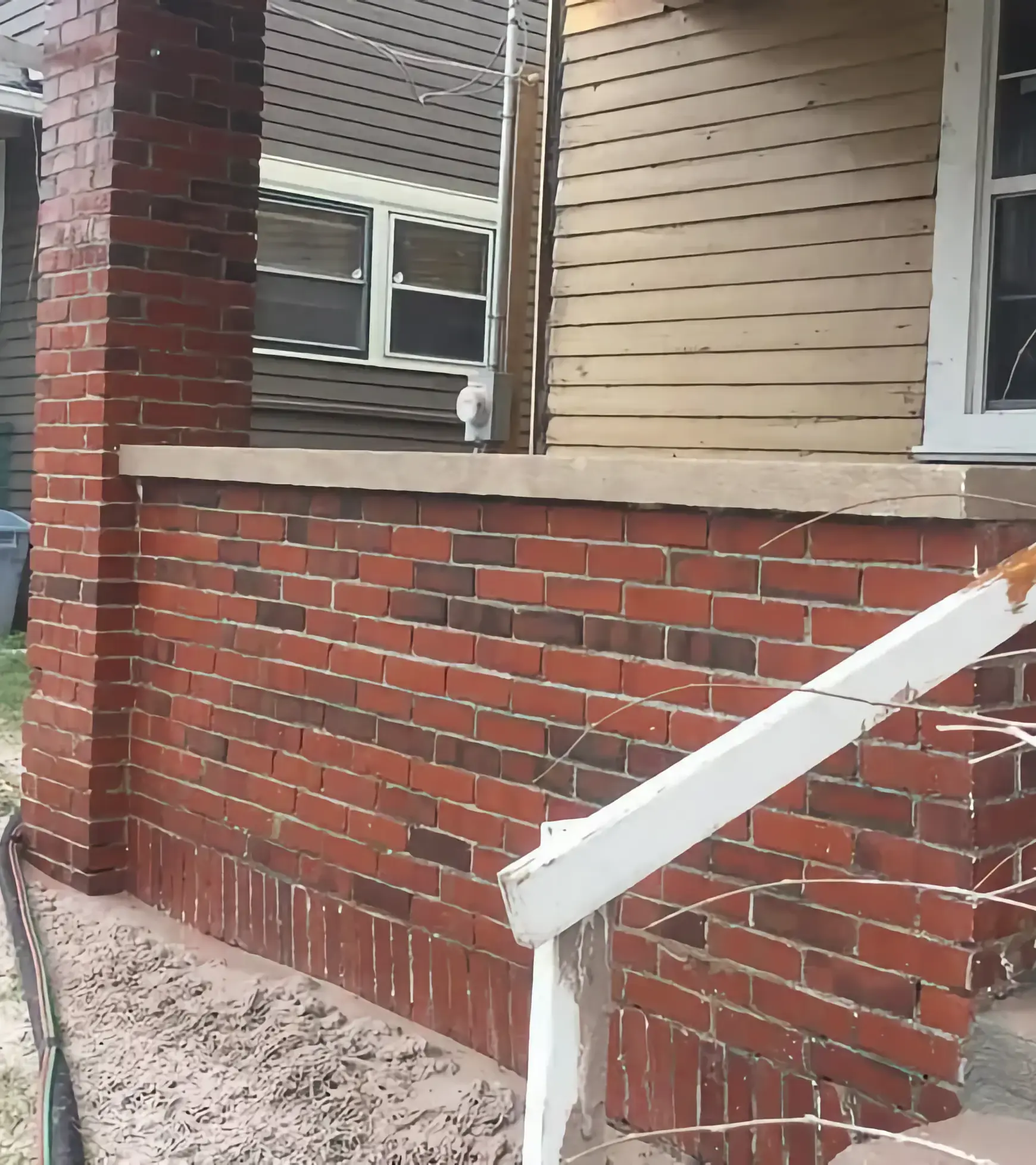 Front Porch Brick Wall Paint & Stain Removal